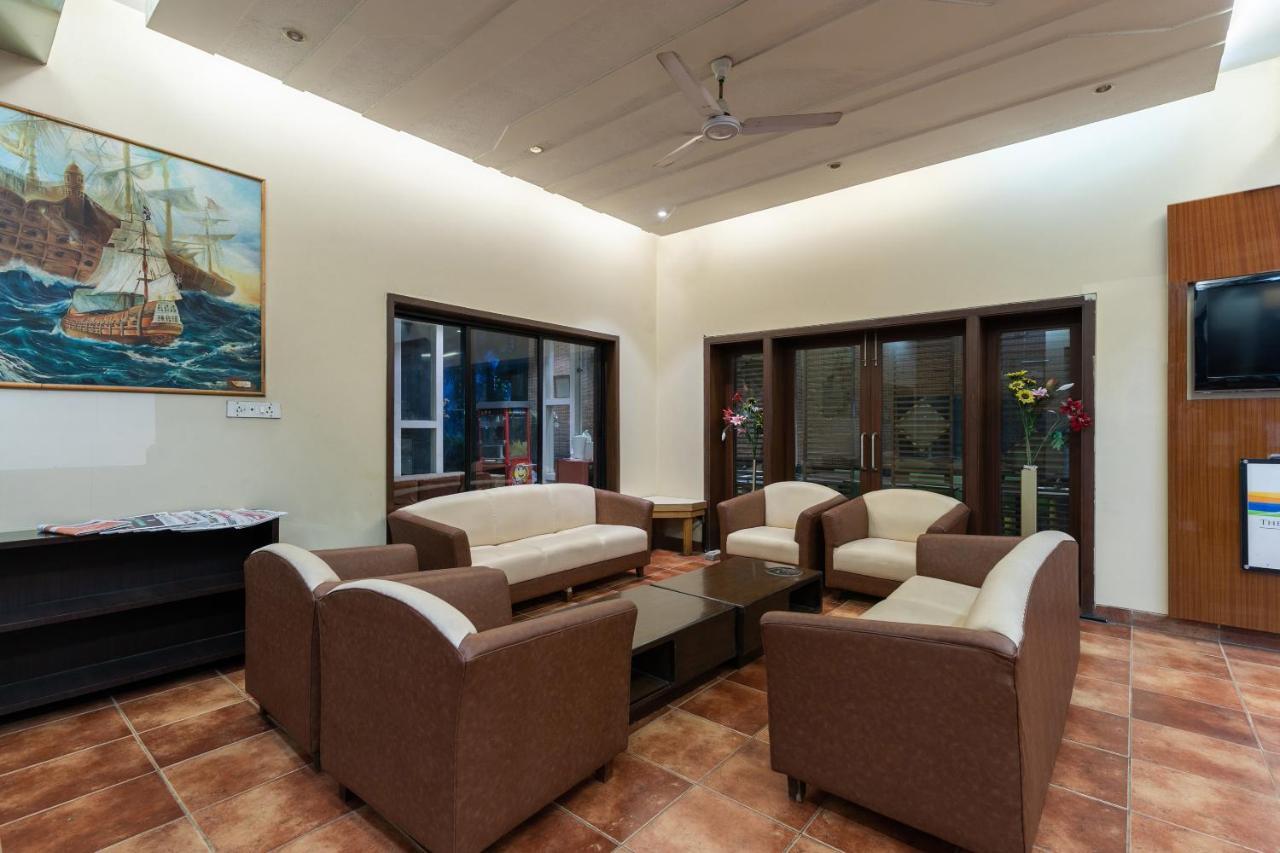 Capital O 47539Capital O Umbergaon Club Hotell Umargām Exteriör bild