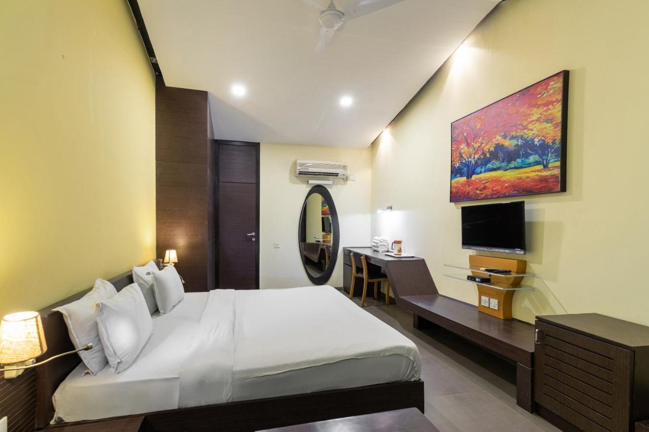 Capital O 47539Capital O Umbergaon Club Hotell Umargām Exteriör bild
