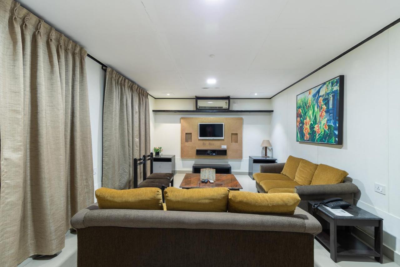 Capital O 47539Capital O Umbergaon Club Hotell Umargām Exteriör bild