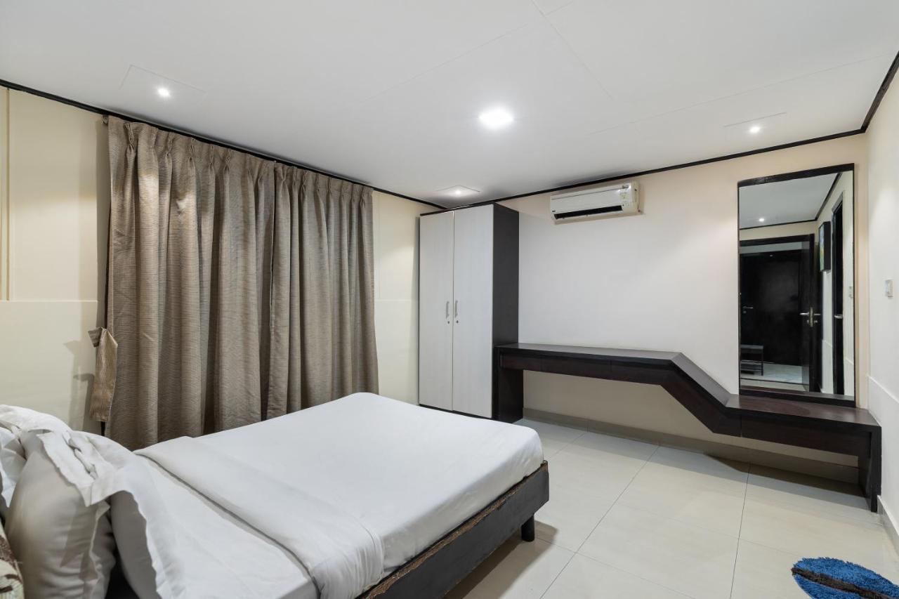 Capital O 47539Capital O Umbergaon Club Hotell Umargām Exteriör bild